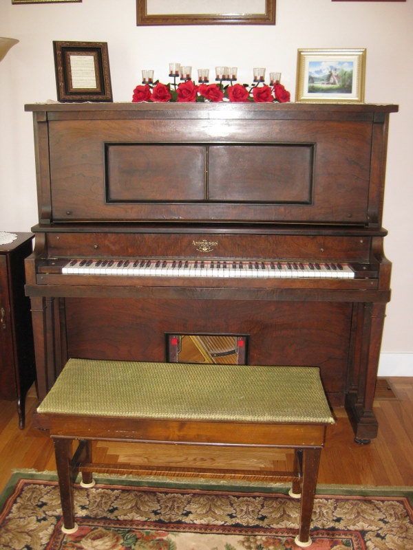 A piano in the Cambridge House